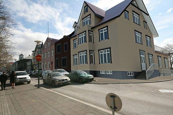 Alþingi – Skúlahús